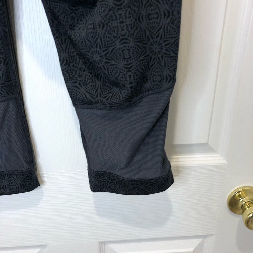 Athleta workout leggings pants size large - Picture 7 of 10